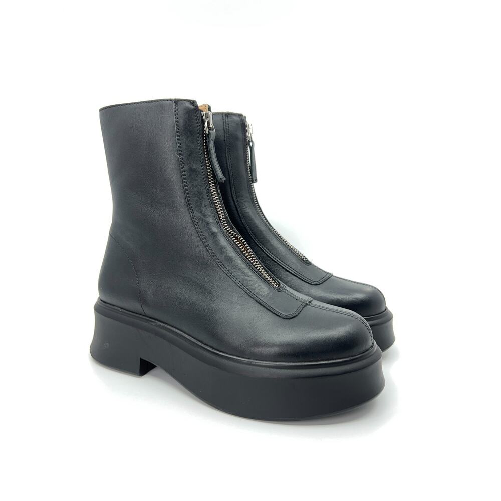 Steve Madden Jones Black Boots Women’s 7 Defect Zip